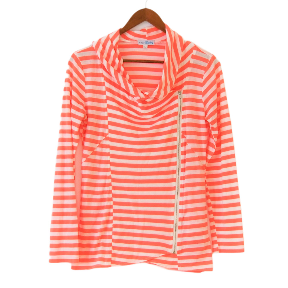 a dip of Darling Salmon Jacket Zipper detail - Size M